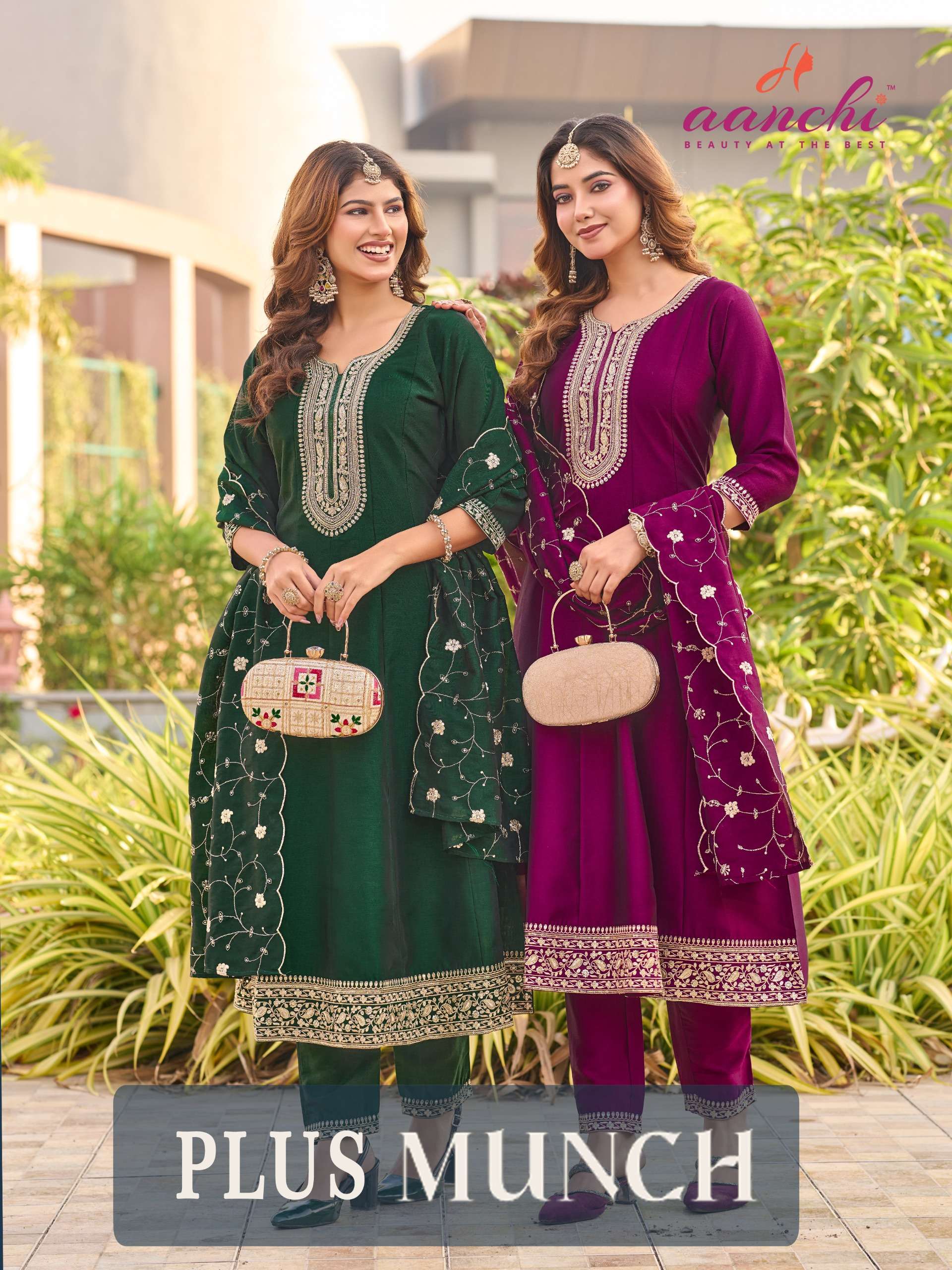 AANCHI KURTI PLUS MUNCH PRINTED KURTI WHOLESALES