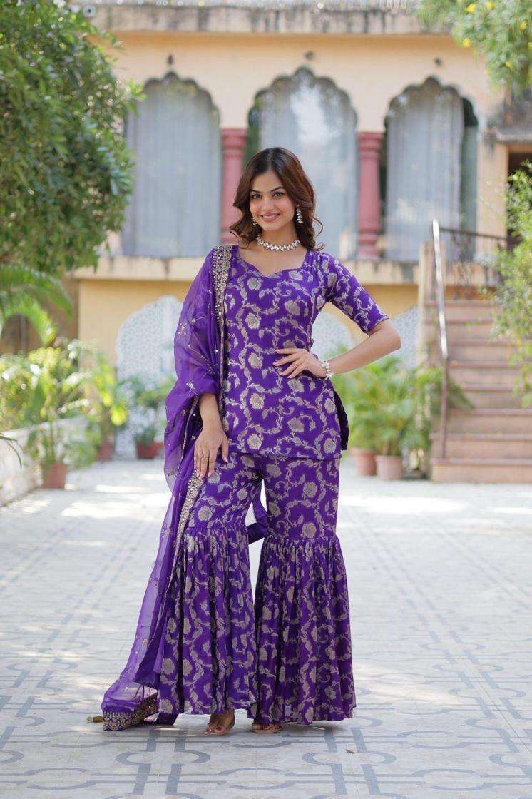 P R CLOTHING KURTI LW 9215 PRINTED KURTI WHOLESALER