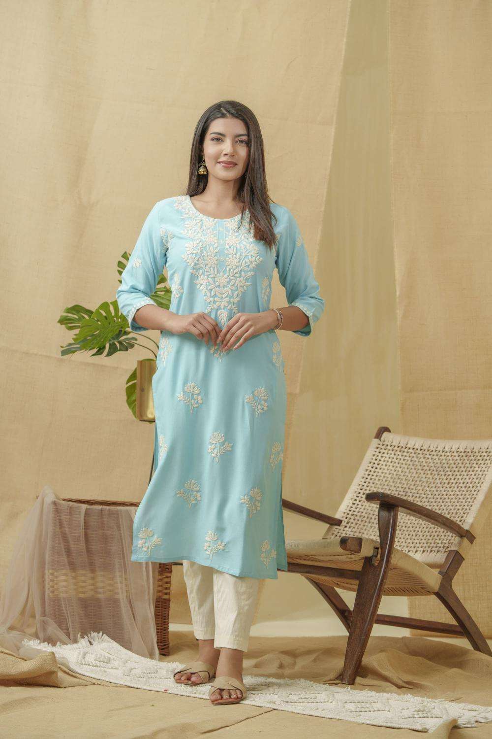 Psyna KURTI CHIKANKARI KURTA PRINTED KURTI WHOLESALER 