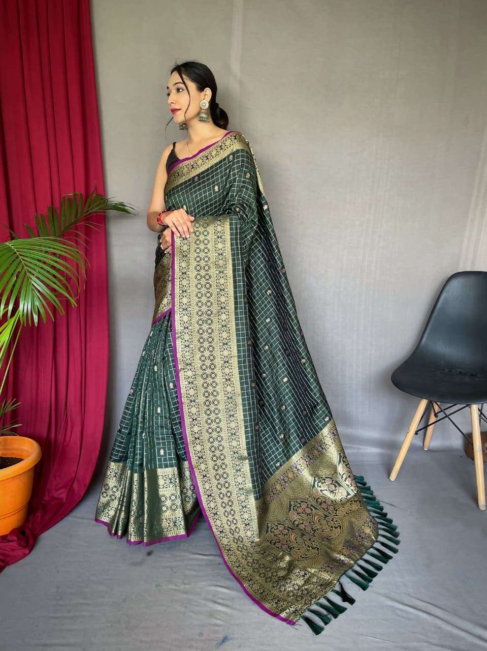 kalindi-antique-weaving-luxurious-handloom-sarees-for-women-13-2026-06-11_12_04_04