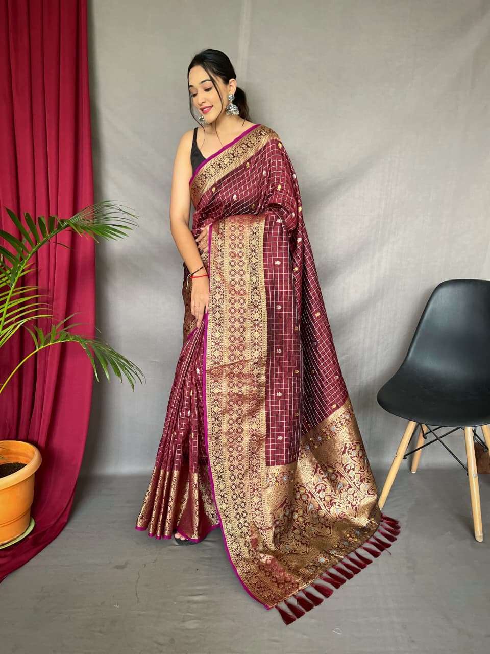 kalindi-antique-weaving-luxurious-handloom-sarees-for-women-15-2026-06-11_12_04_04
