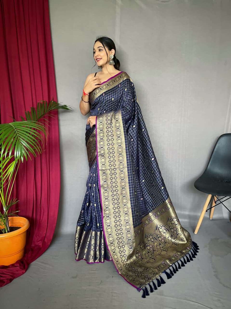 kalindi-antique-weaving-luxurious-handloom-sarees-for-women-21-2026-06-11_12_04_05