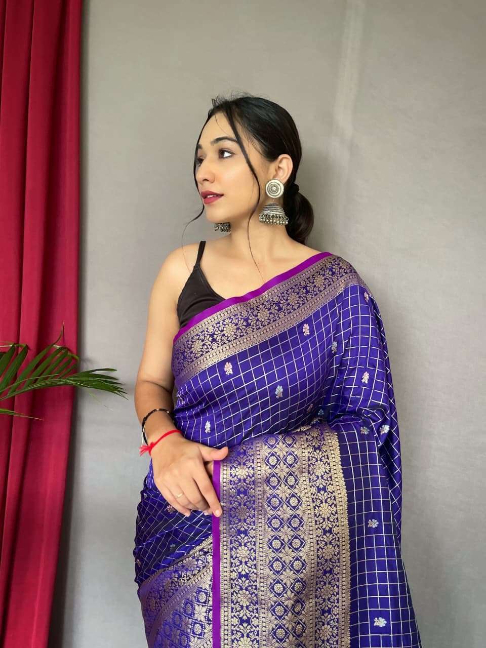 kalindi-antique-weaving-luxurious-handloom-sarees-for-women-22-2026-06-11_12_04_05