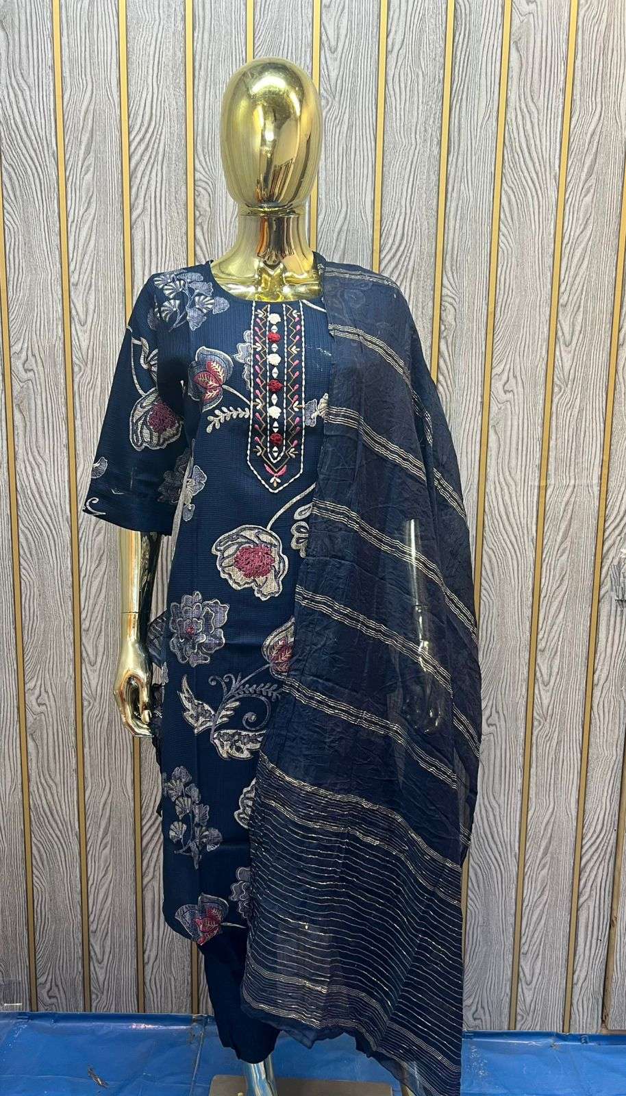 vaniska-rangila1780987100292479863