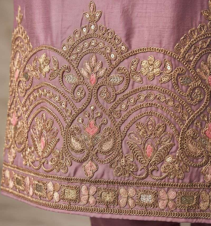 aurraa-kiyaa1784523981667886476