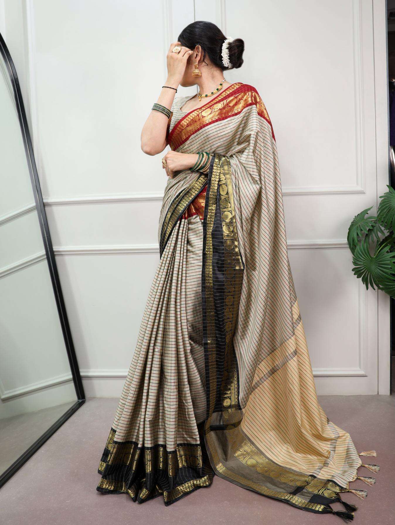 ynf7411-silk-sophisticated-checks-pattern-festive-wear-traditional-saree-2-2026-07-24_17_49_00
