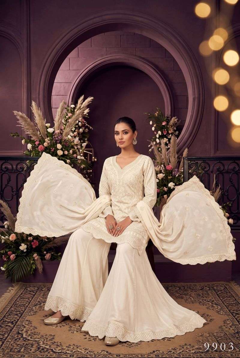 aurraa-nitika1788251771477147150