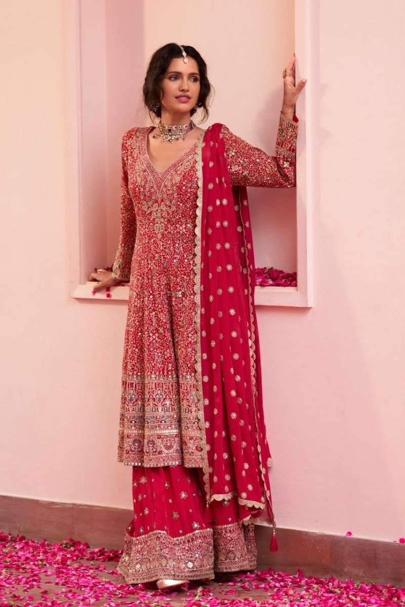 gulkayra-saira1789378989855940750
