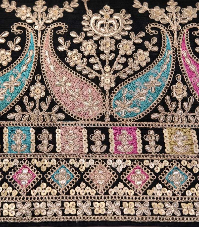 aurraa-sundari1792667685845219345